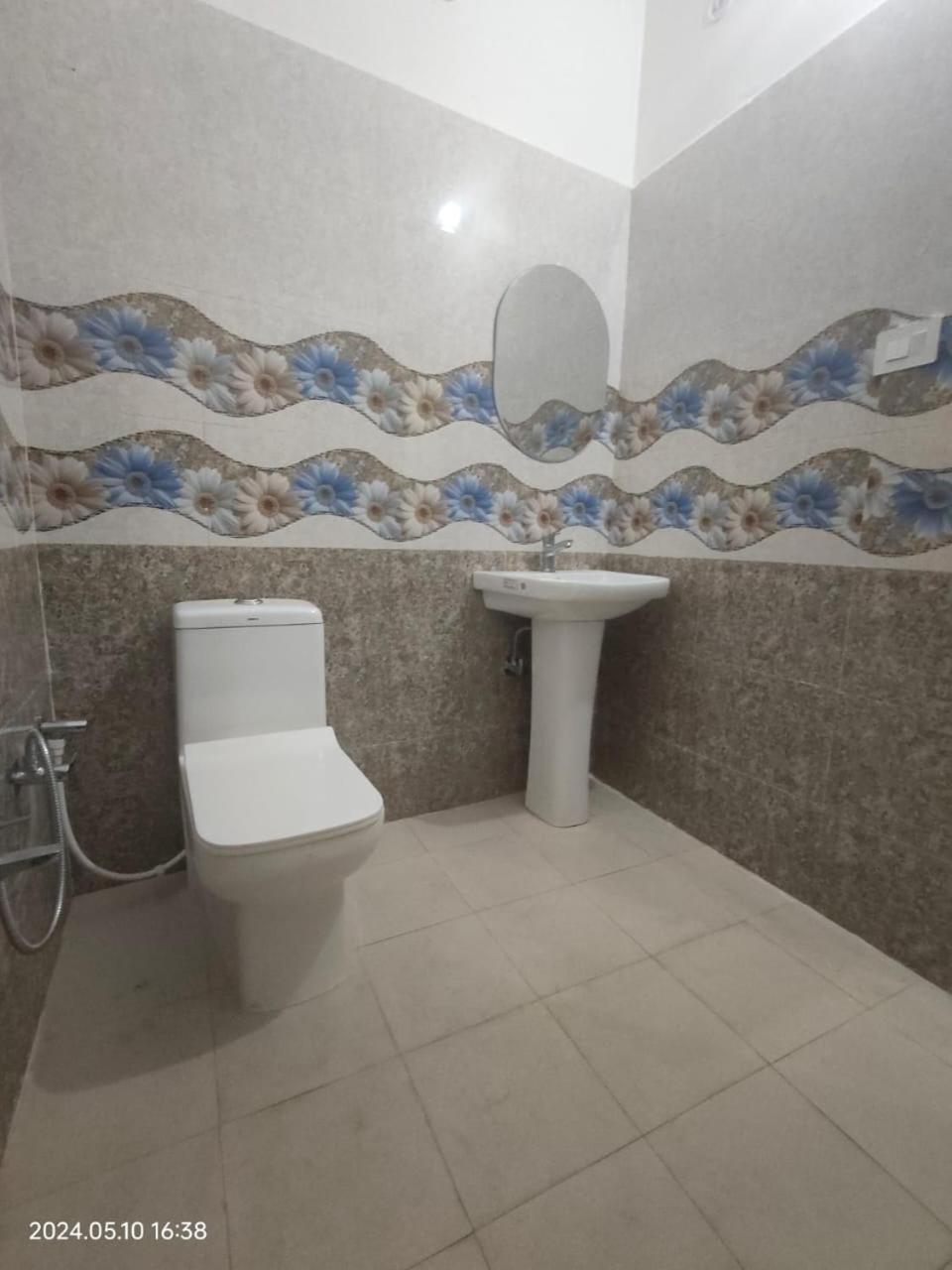 Maa Parvati Homestay Haldwāni Buitenkant foto